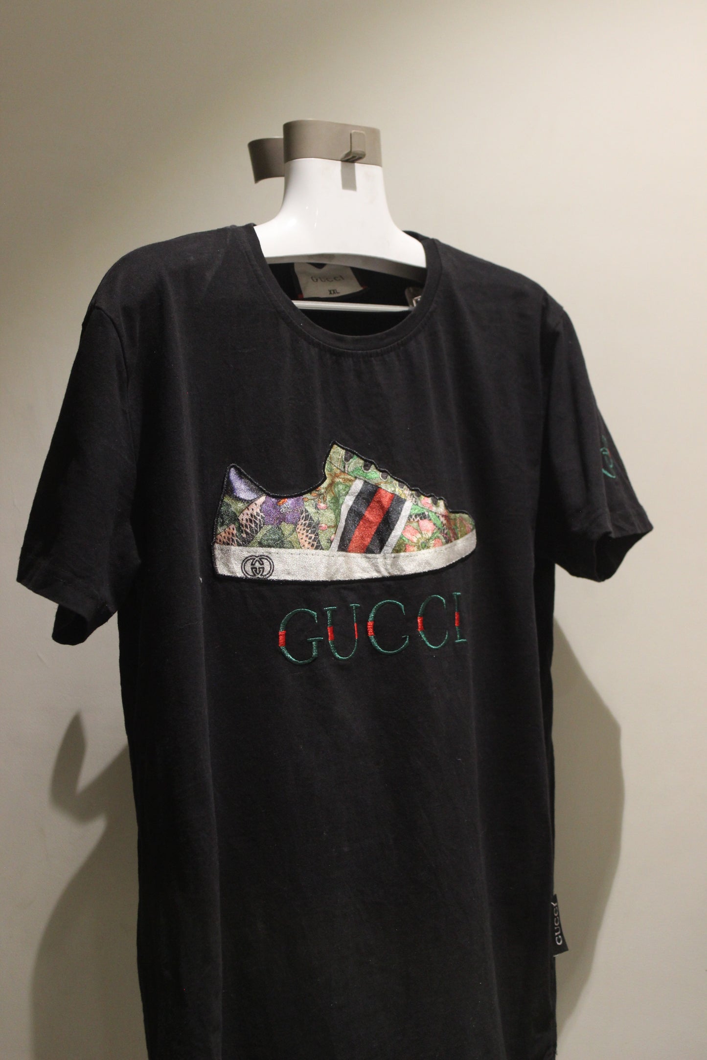 Gucchi  Tshirt